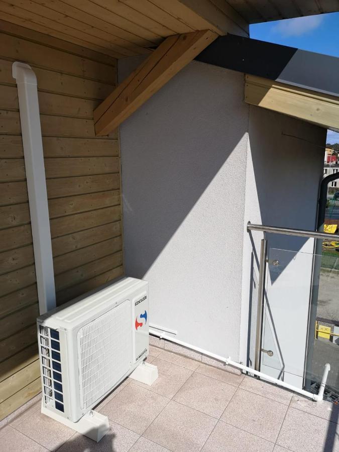 Marina Plaza Apartamenty ヤスタルニャ エクステリア 写真