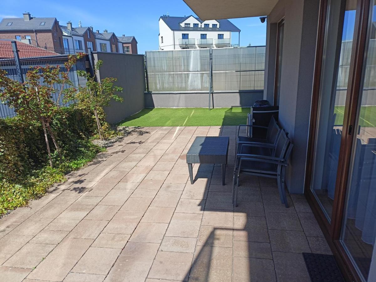 Marina Plaza Apartamenty ヤスタルニャ エクステリア 写真